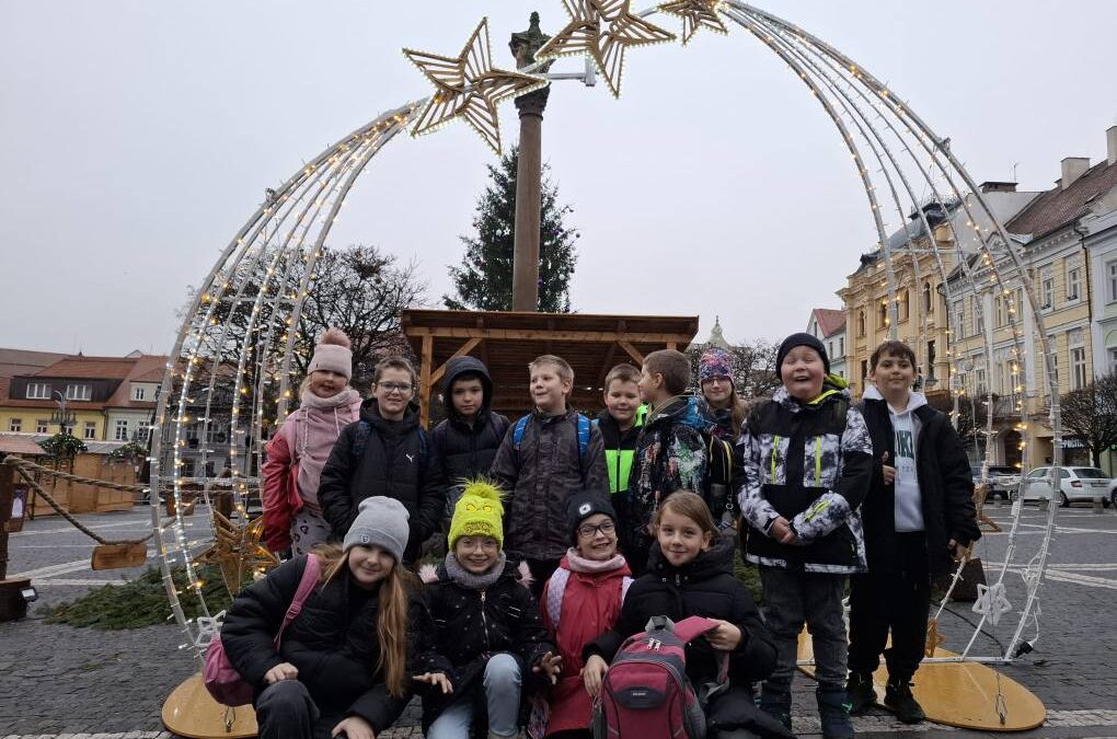 Čtvrťáci v knihovně